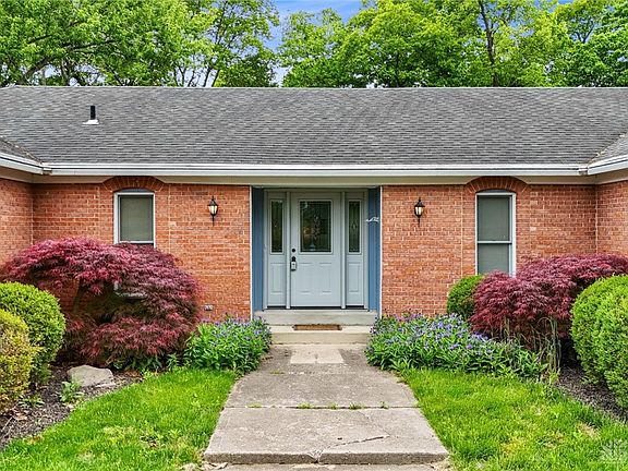4th image of 245 Ashley Ct