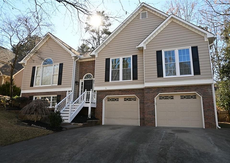 1st image of 307 New Echota Way