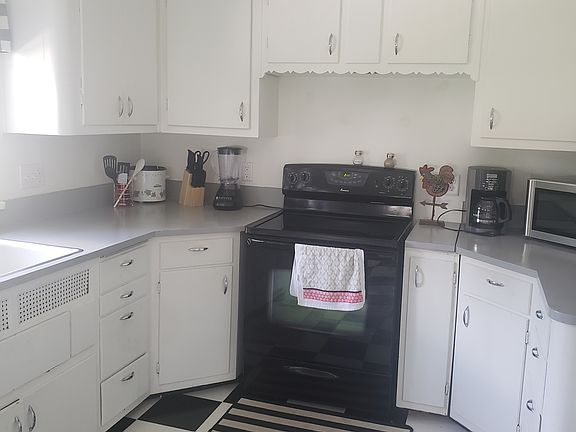 4th image of 107 Sloan Cir