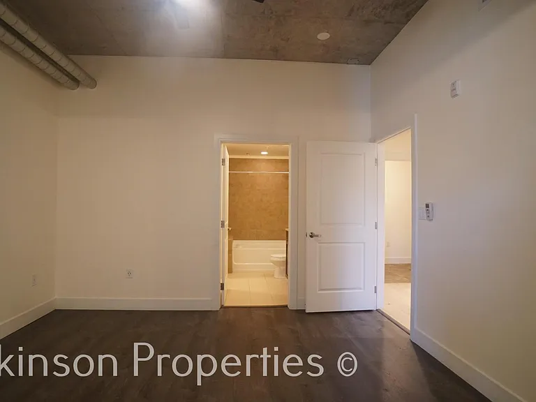 3301 Arapahoe Ave #325 — Photo 13