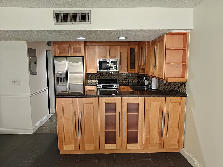 8820 SW 132nd Pl #206-D — Photo 9