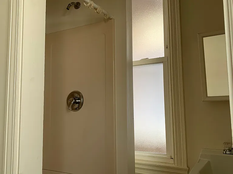 126 Spring St #1 — Photo 9