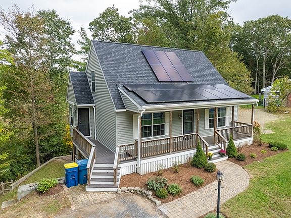 2nd image of 695 Elm St