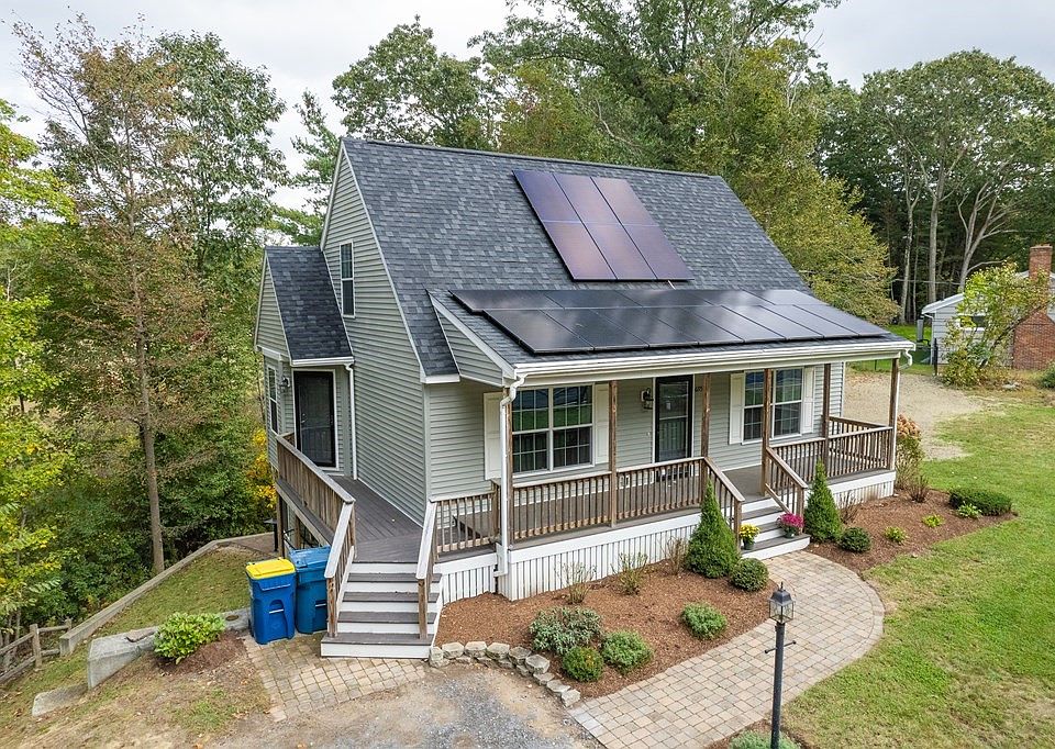 695 Elm St, East Bridgewater, MA 02333 Zillow