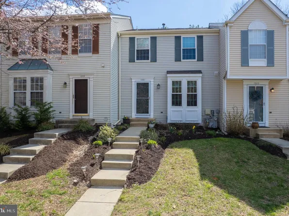 1221 Seminole Dr, Arnold, MD 21012
