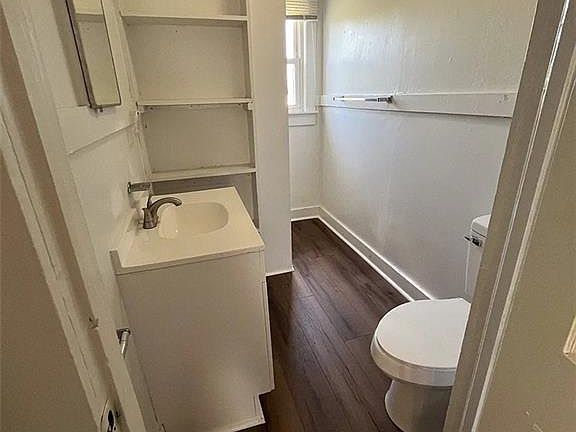 2nd image of 206 S Washington Ave