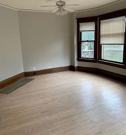 3rd image of 2955 N Cramer St