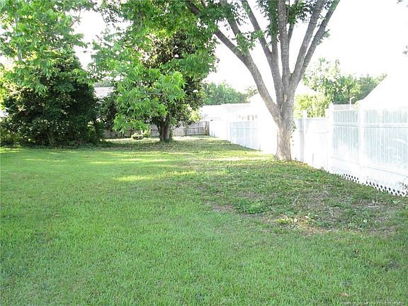 5th image of 1910 Columbia Dr