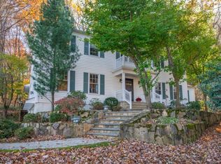 12 Fieldstone Ct, Randolph, NJ 07869