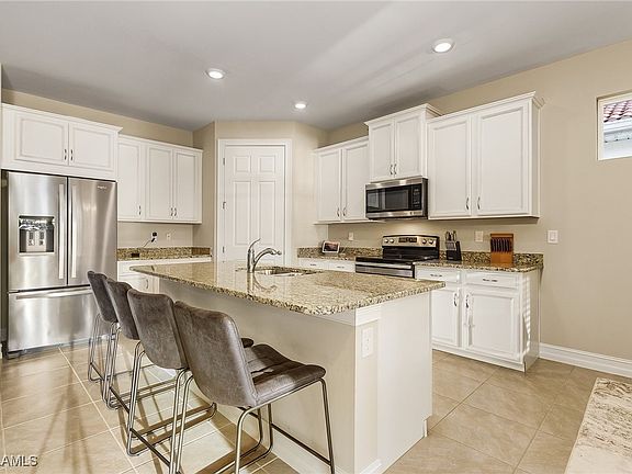 2nd image of 3624 Avenida Del Vera