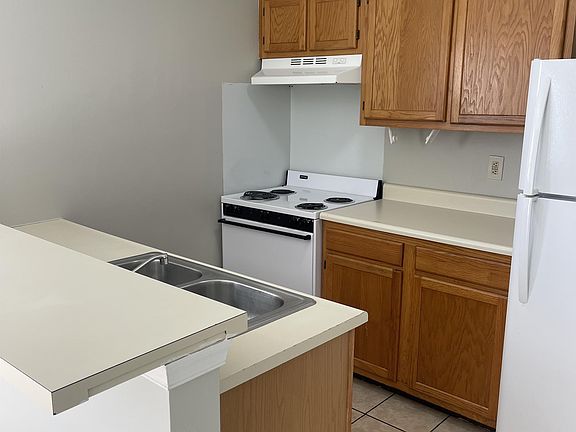 4th image of 255 Canal Park Dr Unit C-1