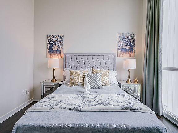 5th image of 33 Singer Ct #Penthouse 02