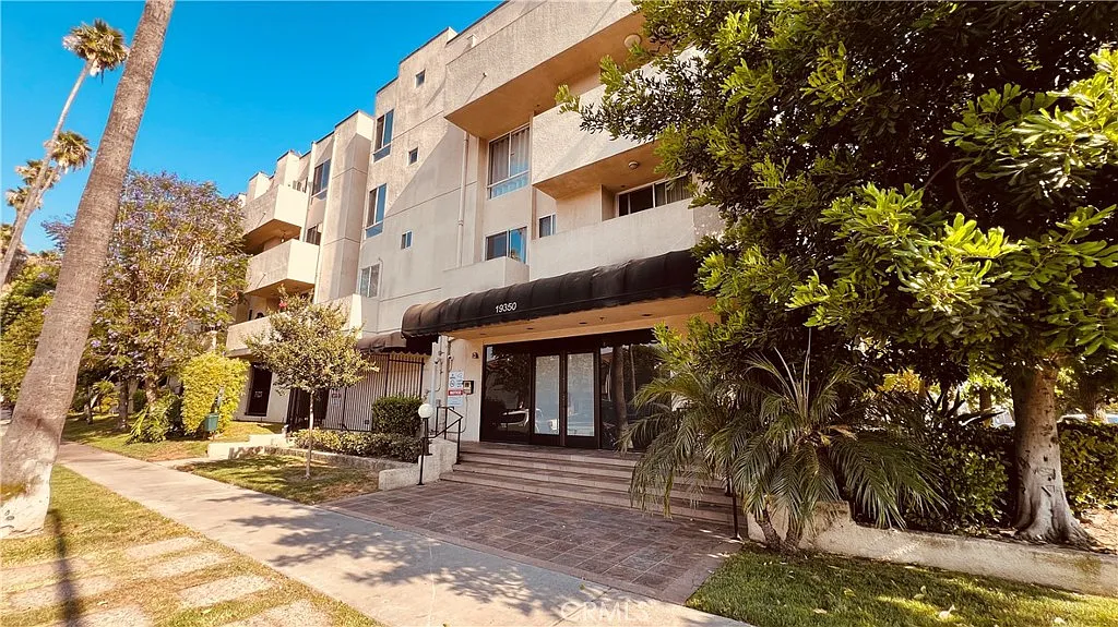 2 bed, 849 sqft, $2,650 — Photo 1