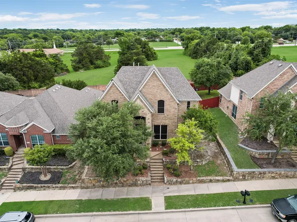 420 Castle St, Desoto, TX 75115