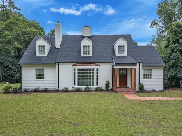 1606 Canterbury Rd, Raleigh, NC 27608