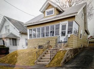 161 Darlington Rd, Syracuse, NY 13208