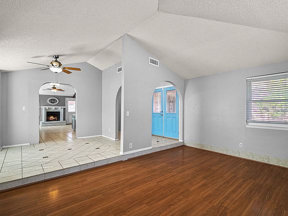 5th image of 2228 Robert Wynn St