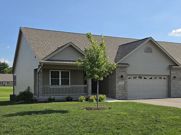 2nd image of 735 Yingling Dr