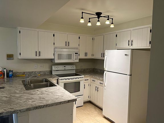 5th image of 15339 West Ave APT 1B