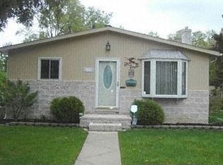 23274 Violet St, Farmington, MI 48336