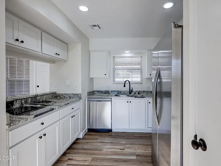 2907 S Jackson Ave — Photo 9