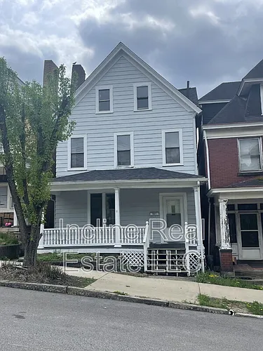 561 2nd St Photo 1