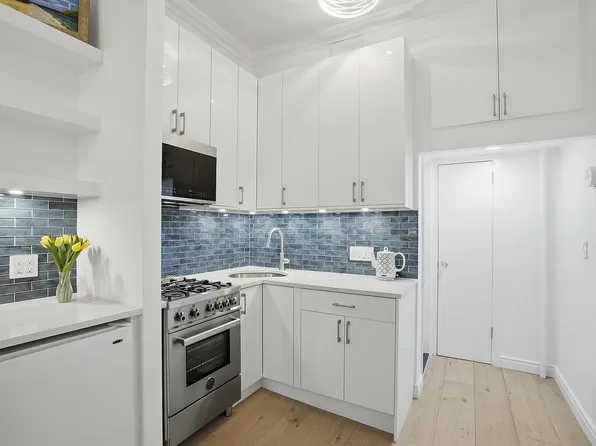 20 Jane St APT A, Manhattan, NY 10014