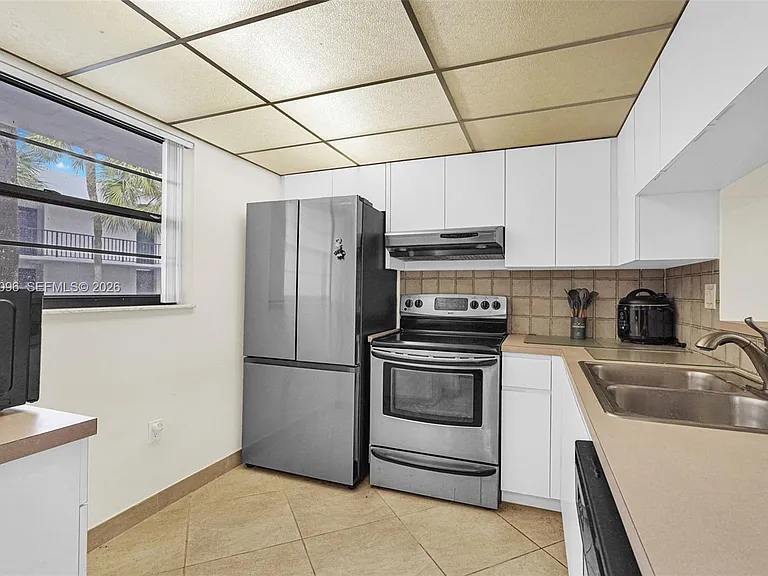 10825 SW 112th Ave #216 — Photo 9