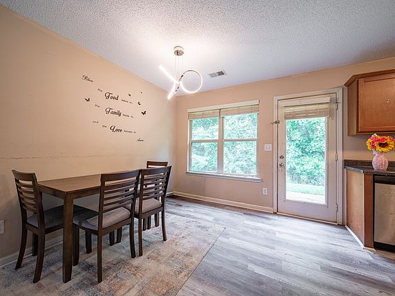 4th image of 57 Misty Forest Dr