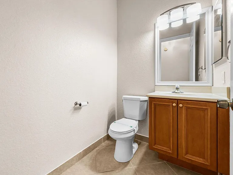 206 NW Magnolia Lakes Blvd — Photo 24