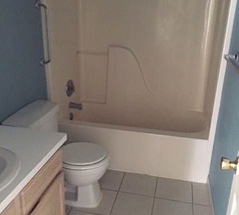 2nd image of 2912 Mulberry Ln Unit A