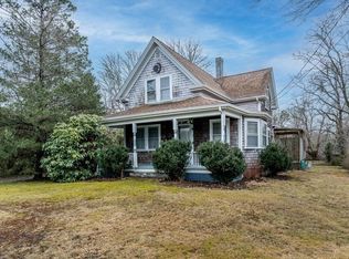 36 Beach St, Buzzards Bay, MA 02532