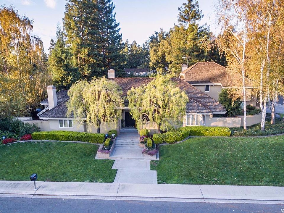 1st image of 1401 Riveroaks Dr