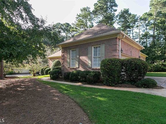 3rd image of 1640 Canterbury Pointe SE