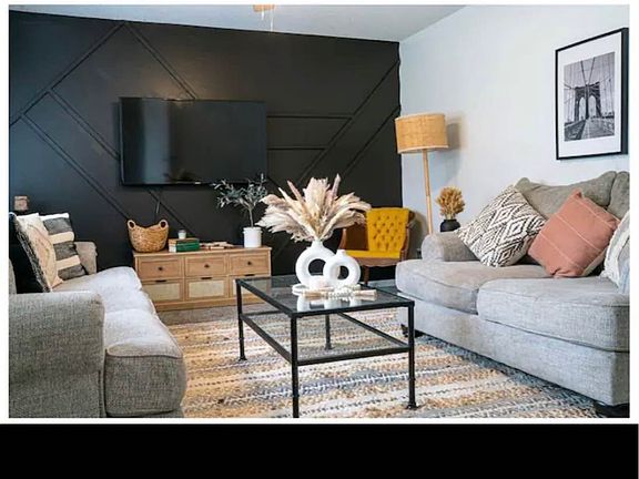 3rd image of 703 Olmstead Dr