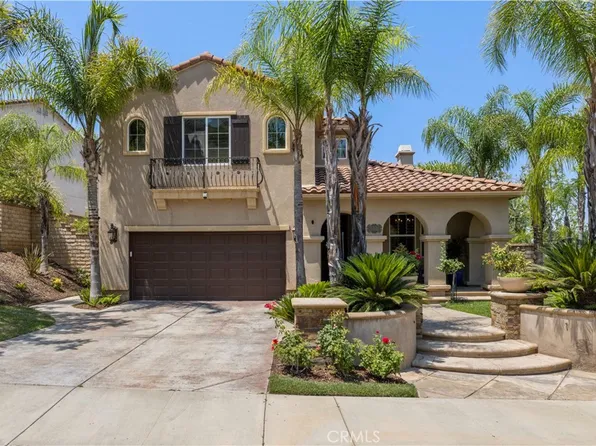 29273 Moon Dust Ct, Saugus, CA 91390