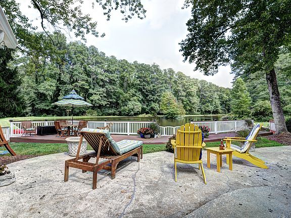 2nd image of 3744 Allsborough Dr