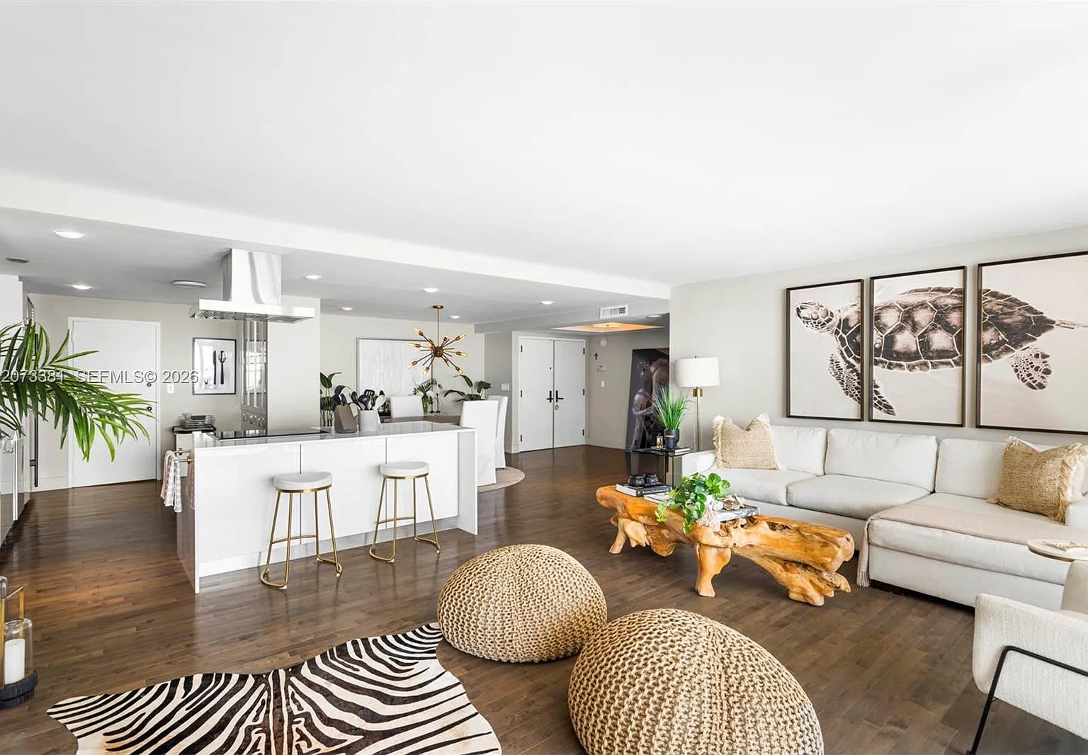 Grove Isle Condo — Photo 3