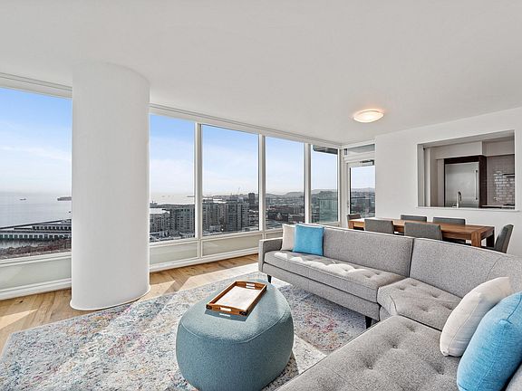 4th image of 425 1st St #1902-L
