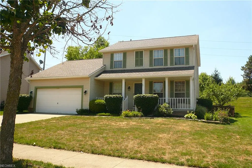2232 Canterbury Cir photo 1