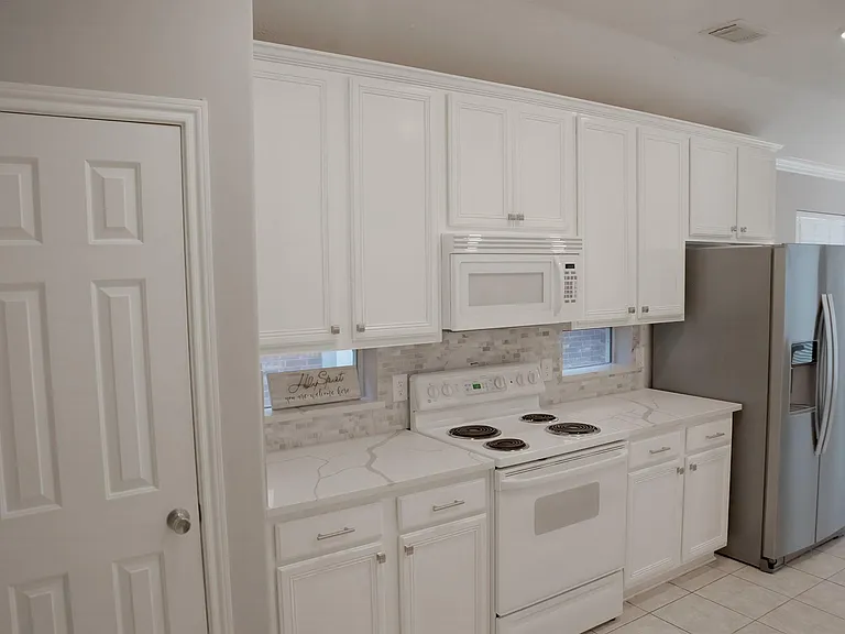 18523 Half Moon Trl — Photo 5