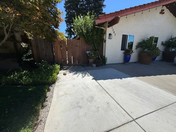 1382 Estates Dr, Turlock, CA 95380