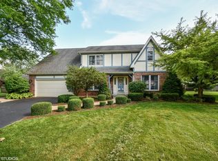 1224 Creek Ln, Batavia, IL 60510