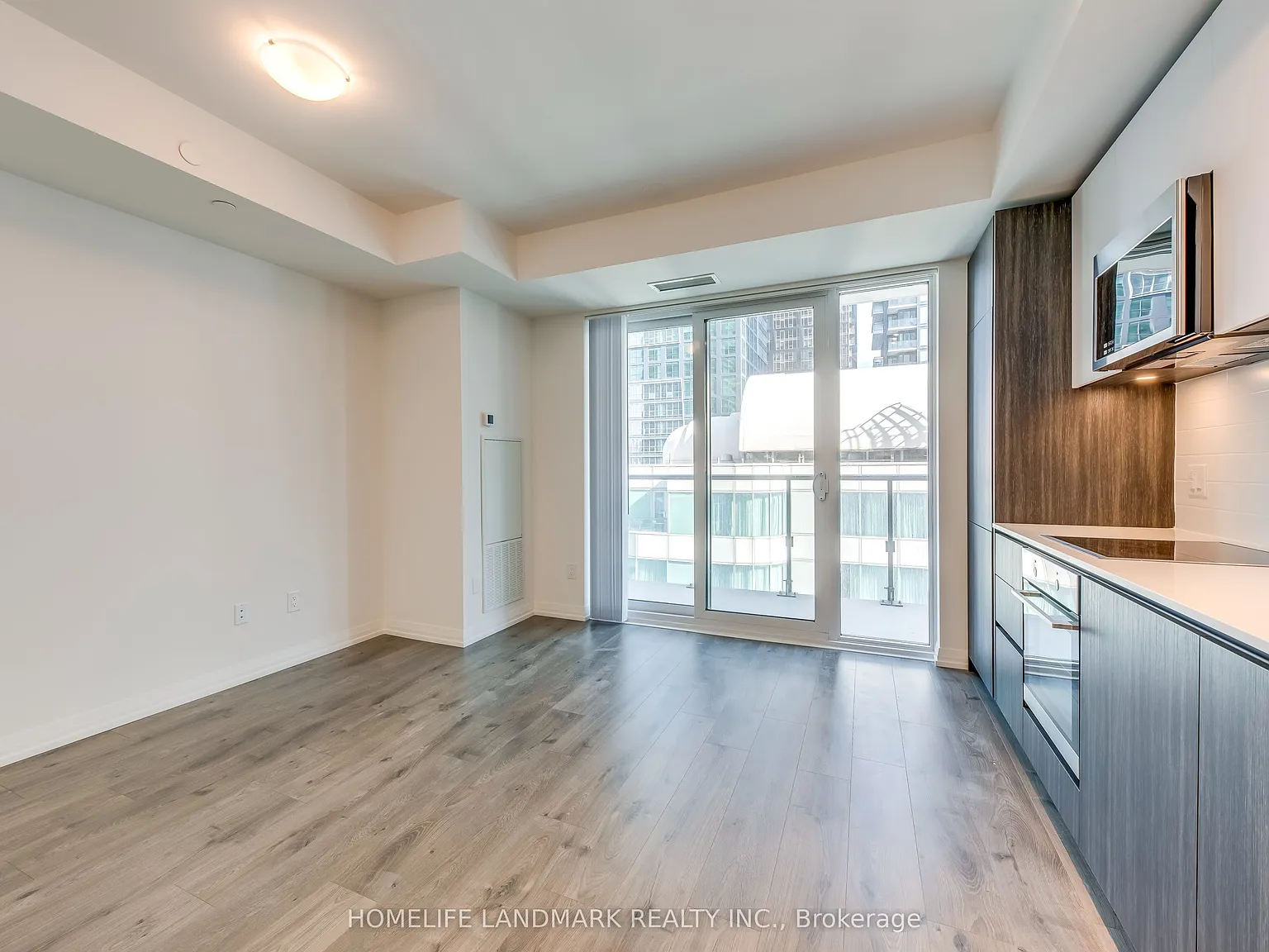 2 bed, $3,000 — Photo 3
