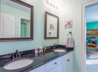 6017 Heritage Lakes Dr, Hilliard, OH 43026