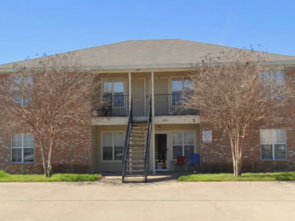 1st image of 3401 Hereford Ln APT D