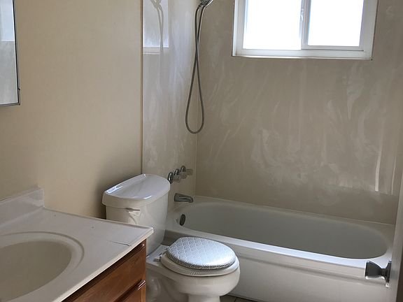5th image of 10 Norton Ave APT 5