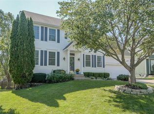 1036 SW Sunflower Dr, Lees Summit, MO 64081