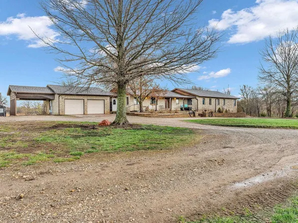 8930 NW Valencia Rd, Silver Lake, KS 66539