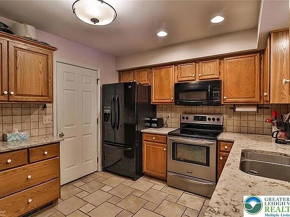 5th image of 3602 Brandford Ct